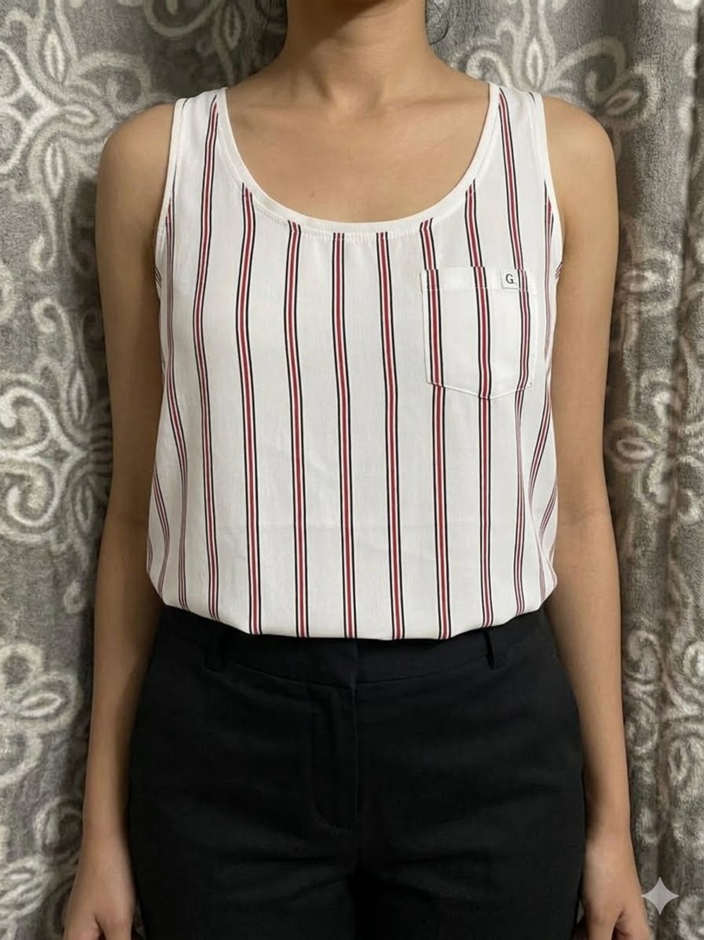 George White Striped Scoop Neck Tank Top with Pocket - Size [SM]